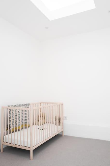 Spacious Georgian Pad - Free Parking - Walk To Bath Apartment Exterior photo